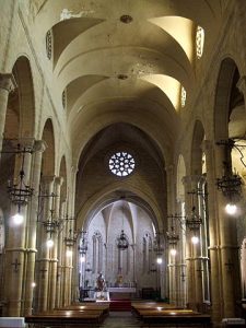 Interior de San Pablo 225x300 - Iglesia de San Pablo de Úbeda